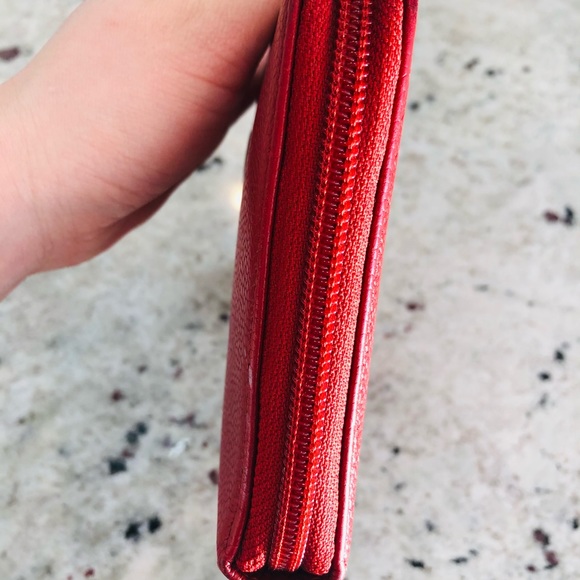 Chanel Timeless XL zipped long wallet in red caviar - Picture 5 of 15